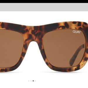 rARE quay common love tortoise sunnies